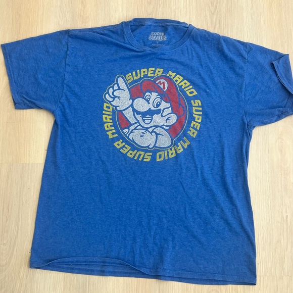 Super Mario Blue Graphic Tee size Large - Picture 1 of 2